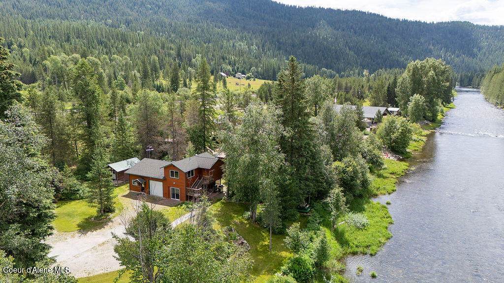 5574 Moyie River Rd - Photo 1