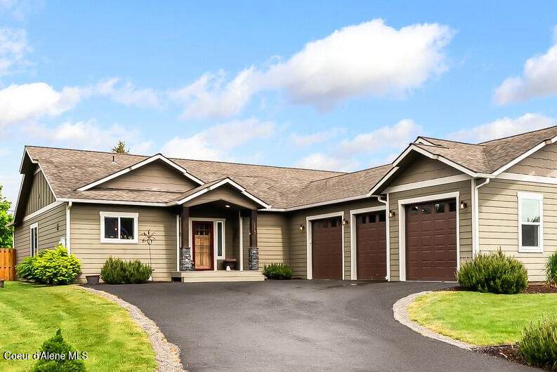 113 Crooked Ear Dr - Photo 1