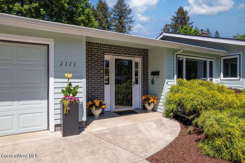 1111 Mountain Ave - Photo 1