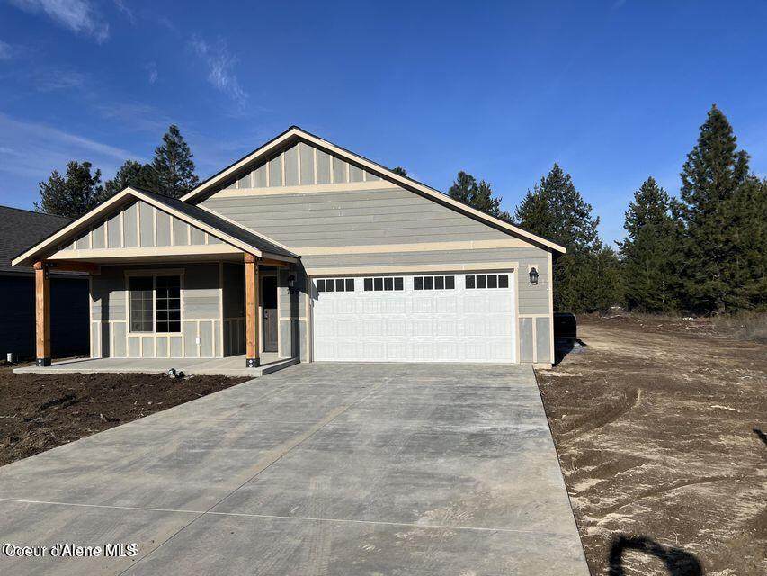 736 Valley St - Photo 1