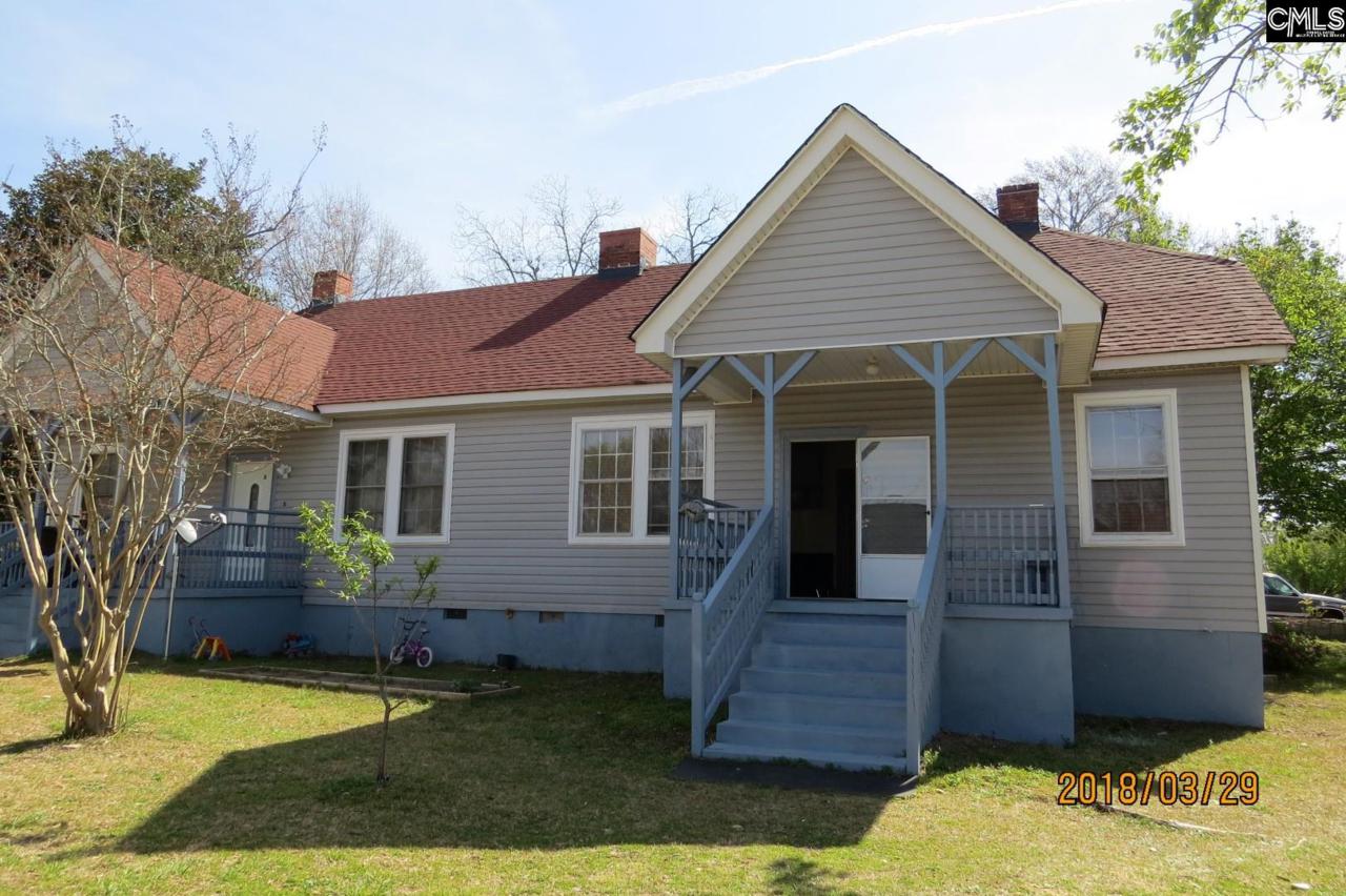 565 Poplar Street - Photo 1