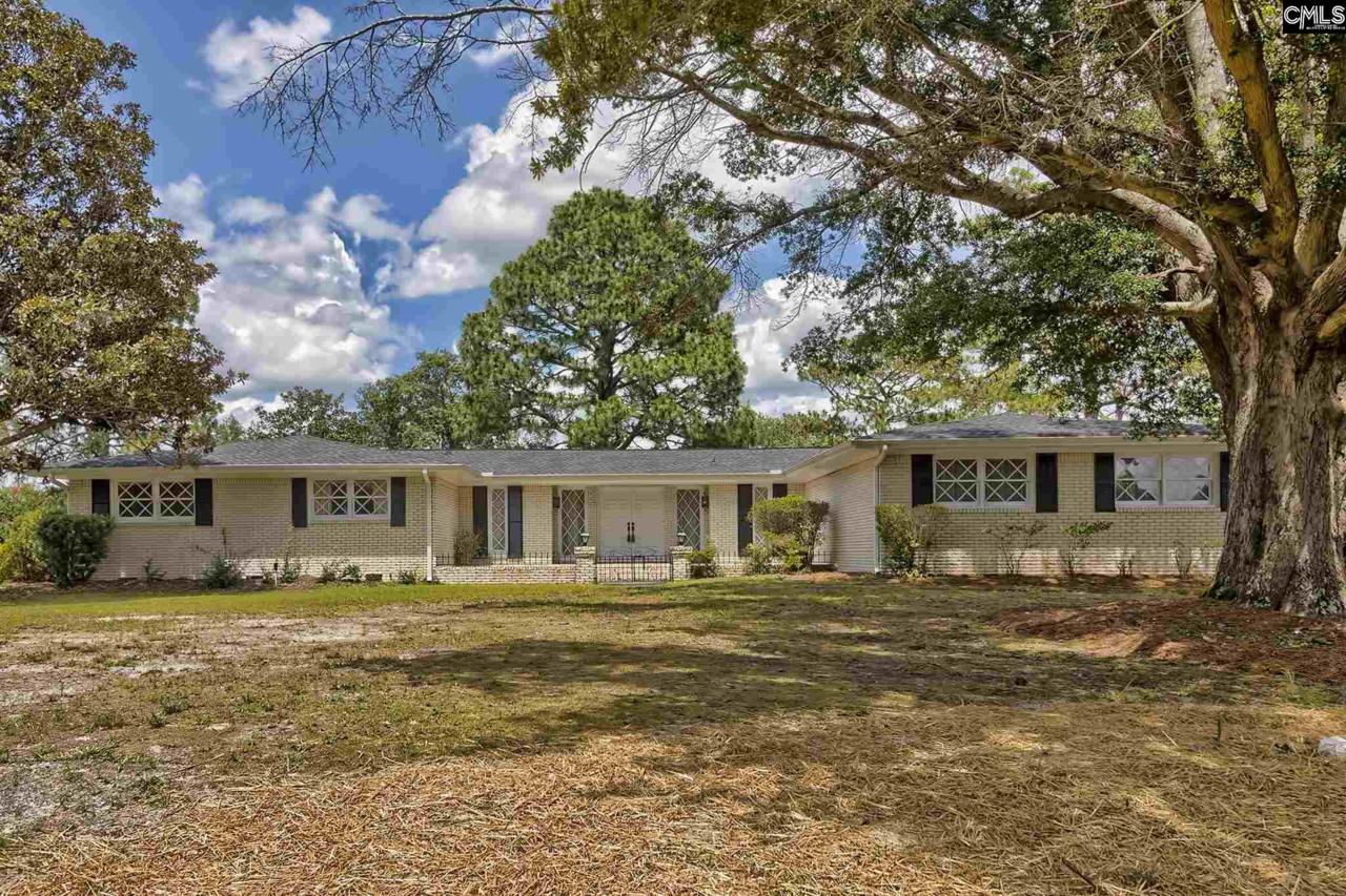 125 Park Shore - Photo 1
