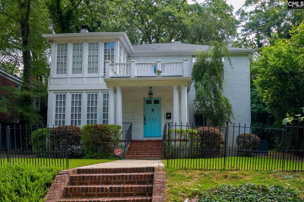 228 Waccamaw Avenue - Photo 1