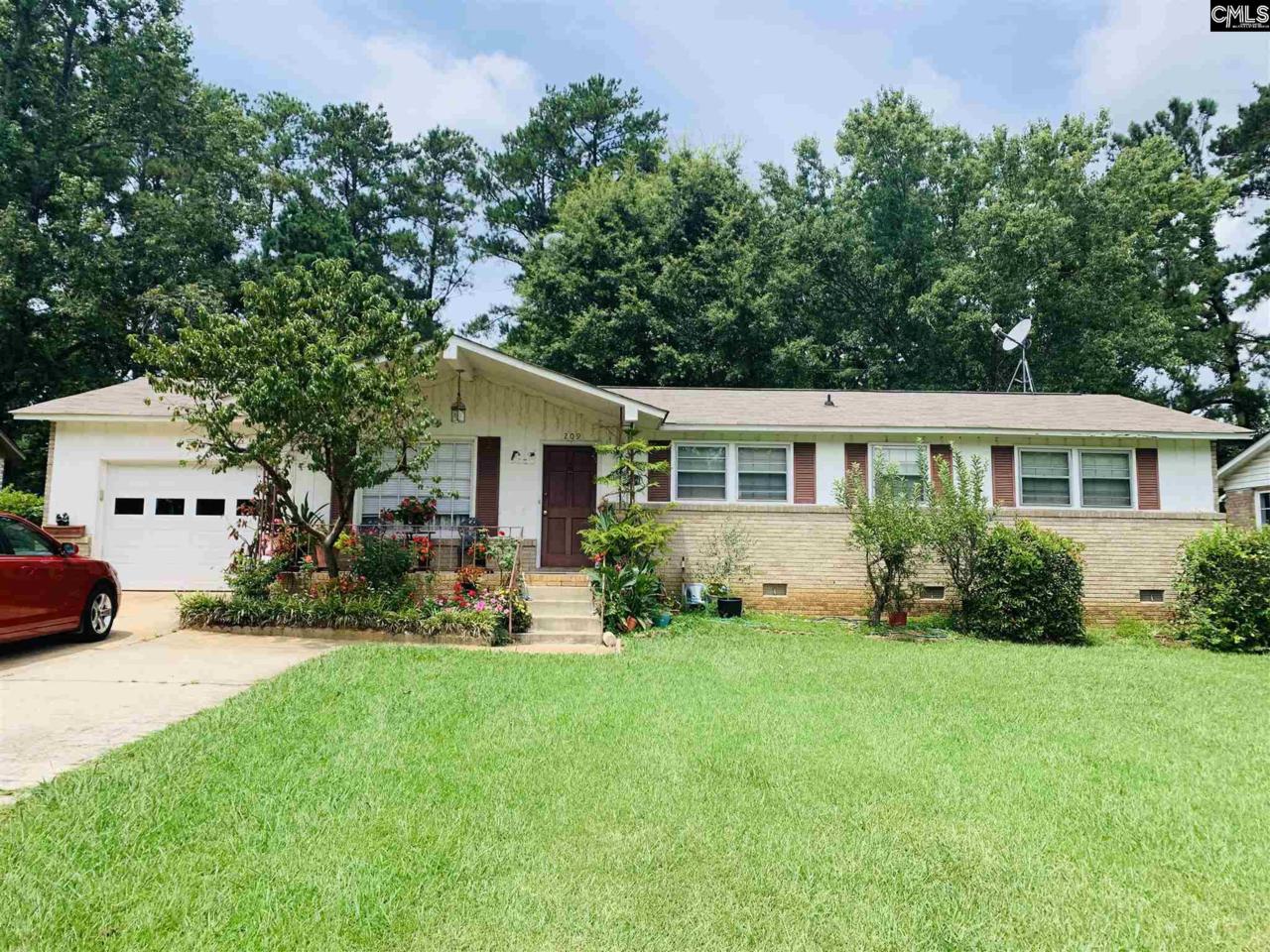 209 Avery Lane - Photo 1