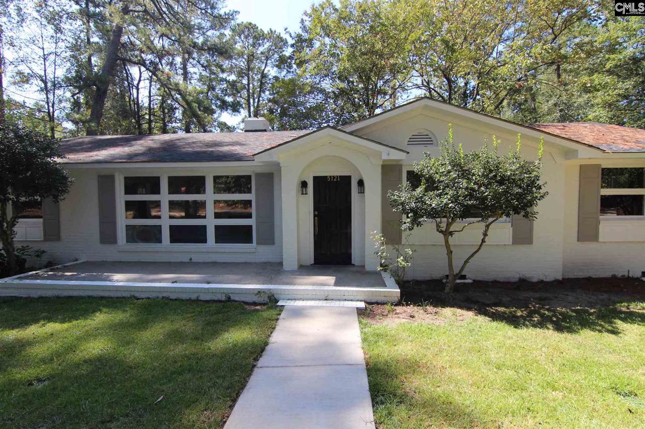 5121 Circle Drive - Photo 1
