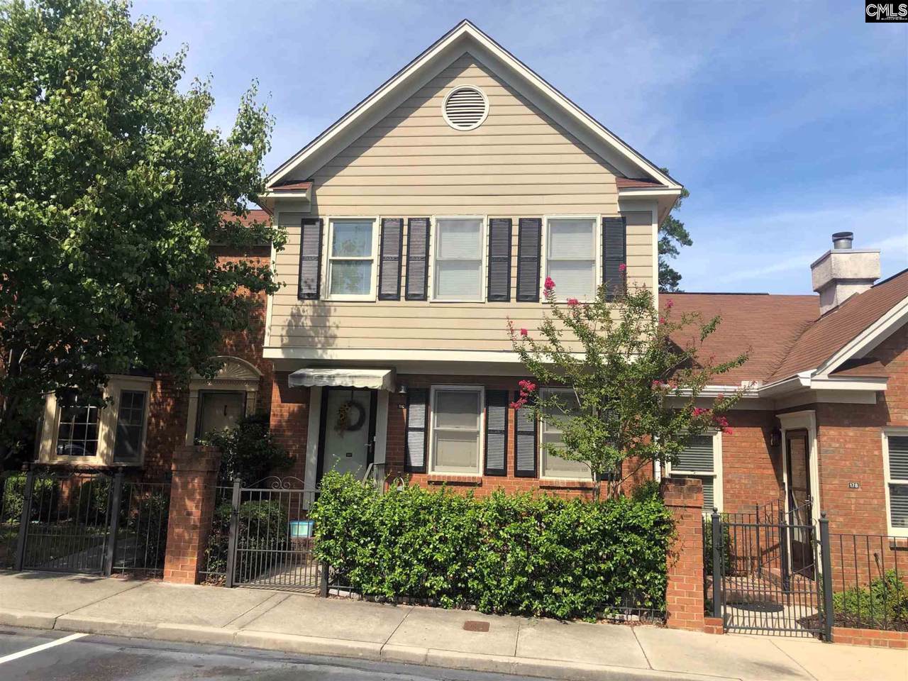 180 Carlyle Circle - Photo 1