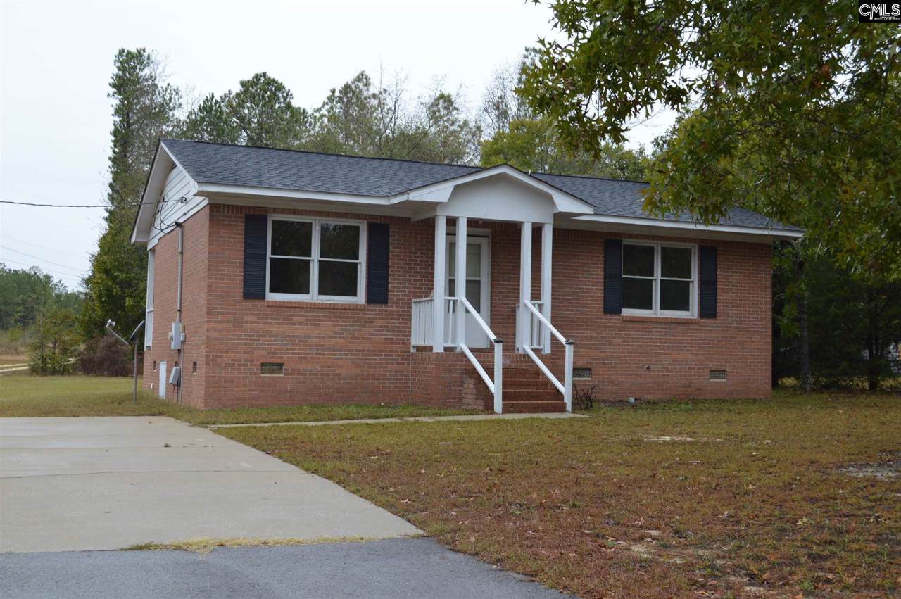 228 Hampton Avenue - Photo 1