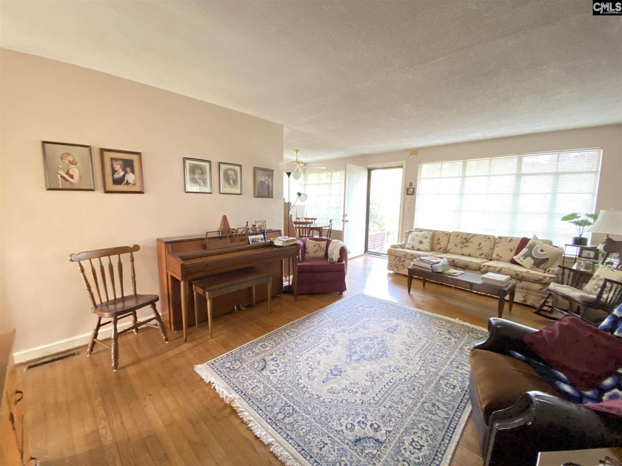 1542 Brockwall - Photo 1