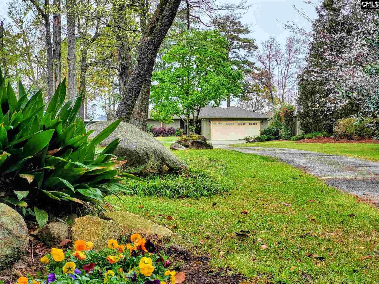 143 Circle Drive - Photo 1