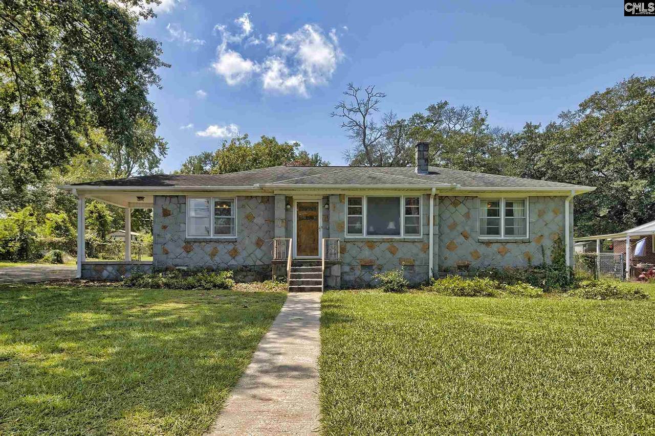 1105 Seminole Drive - Photo 1