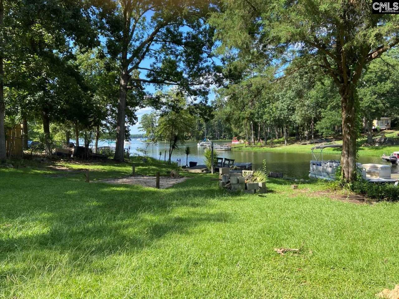 322 Lakeshore Drive - Photo 1