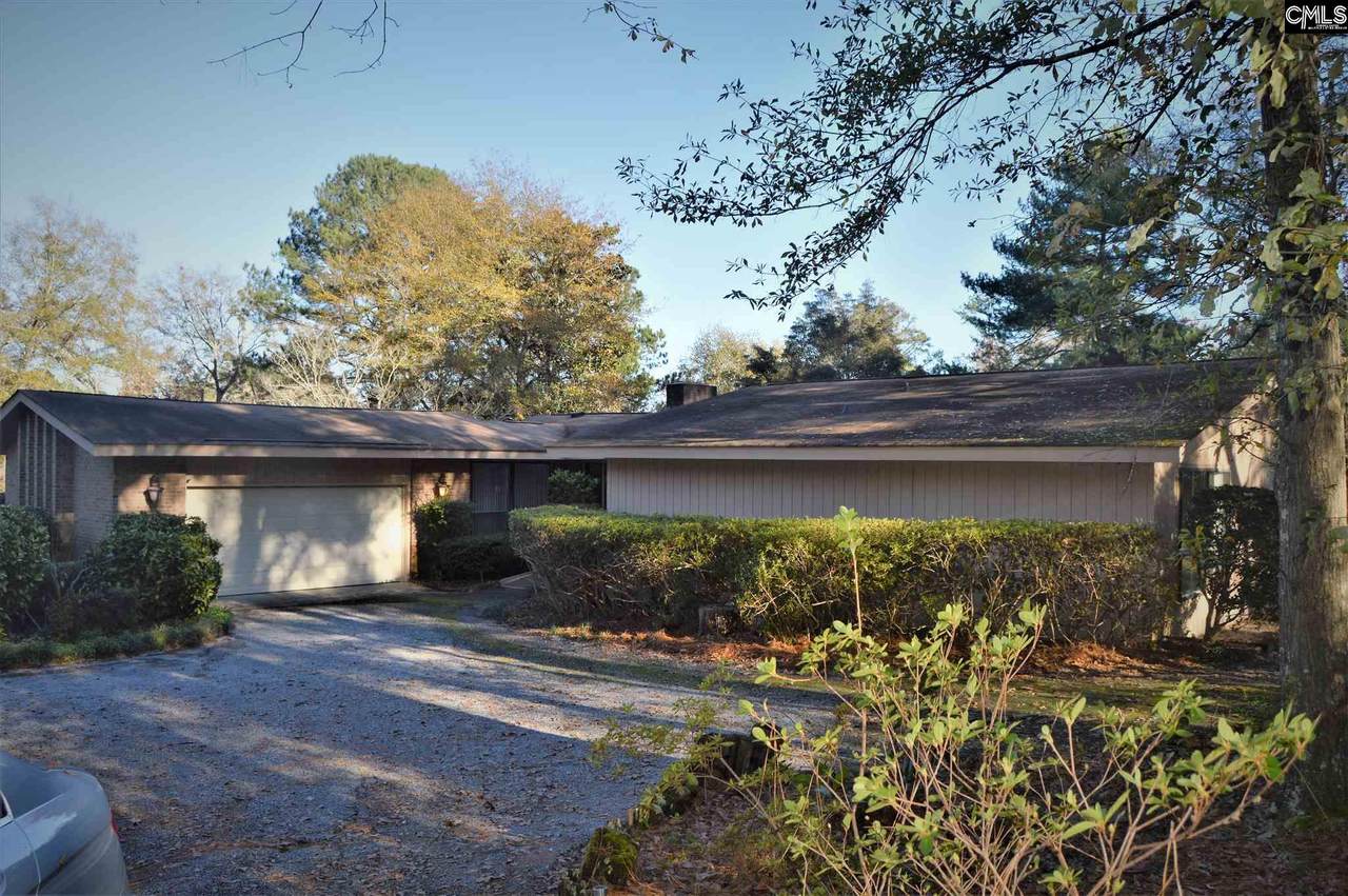 205 Cool Springs Drive - Photo 1