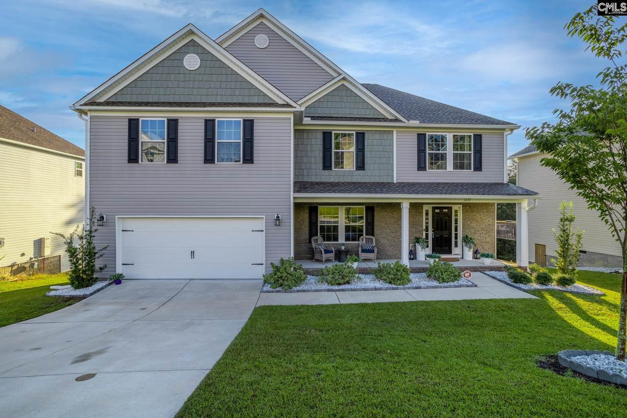 1057 Acacia Lane - Photo 1