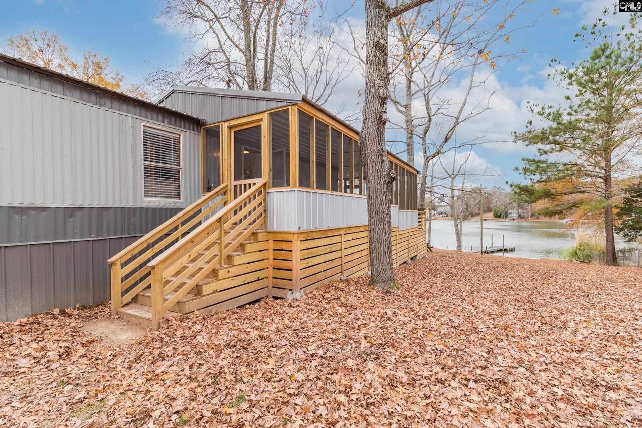 1226 Blacksgate East - Photo 1