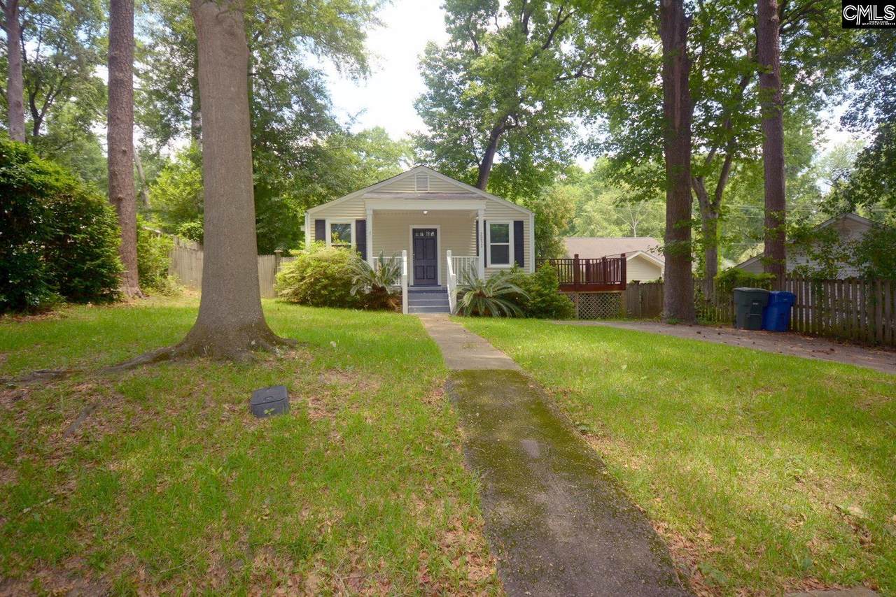 2237 Kingswood Drive - Photo 1