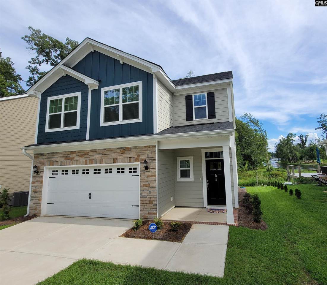 624 Calabria Court - Photo 1