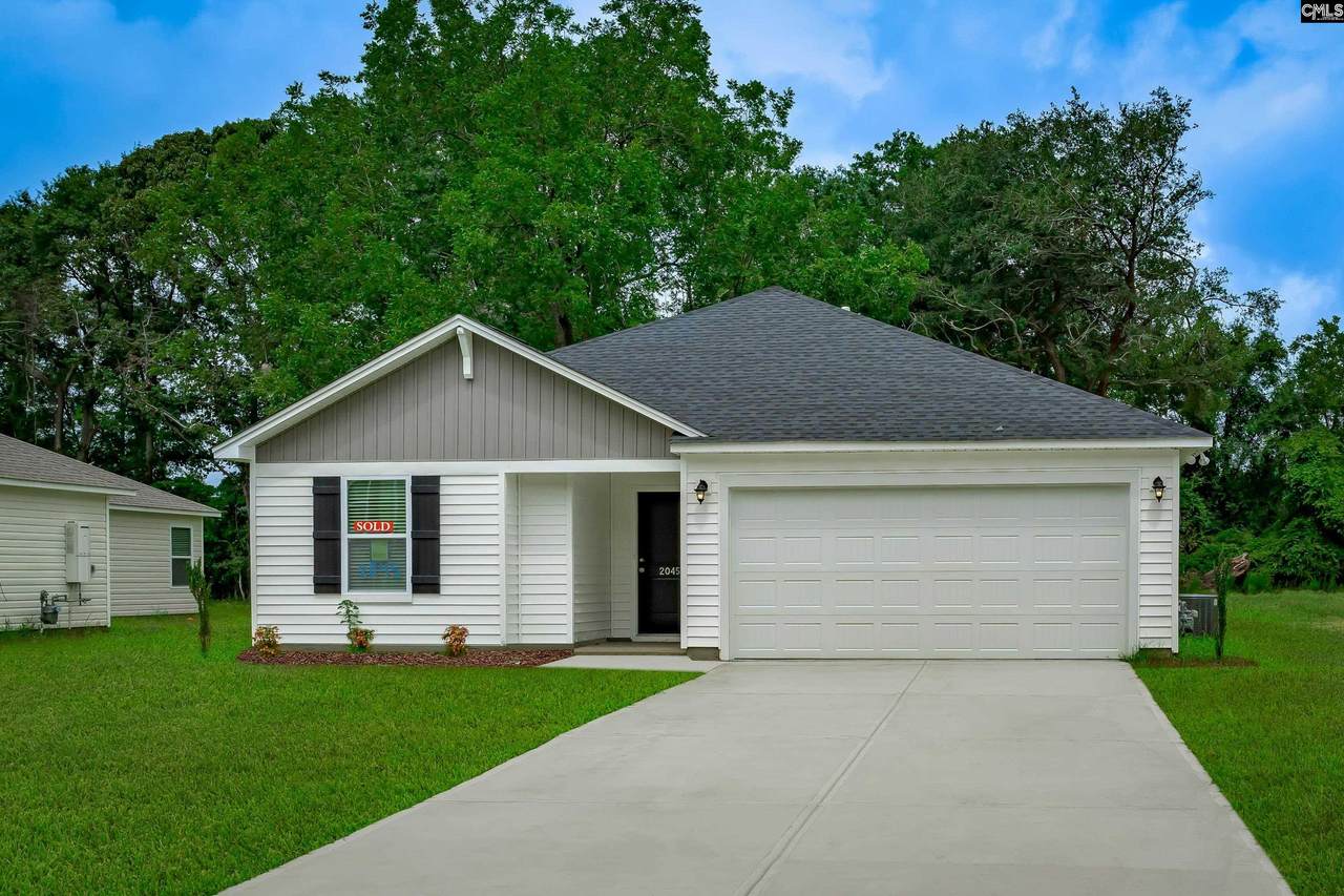 708 Samantha Street - Photo 1