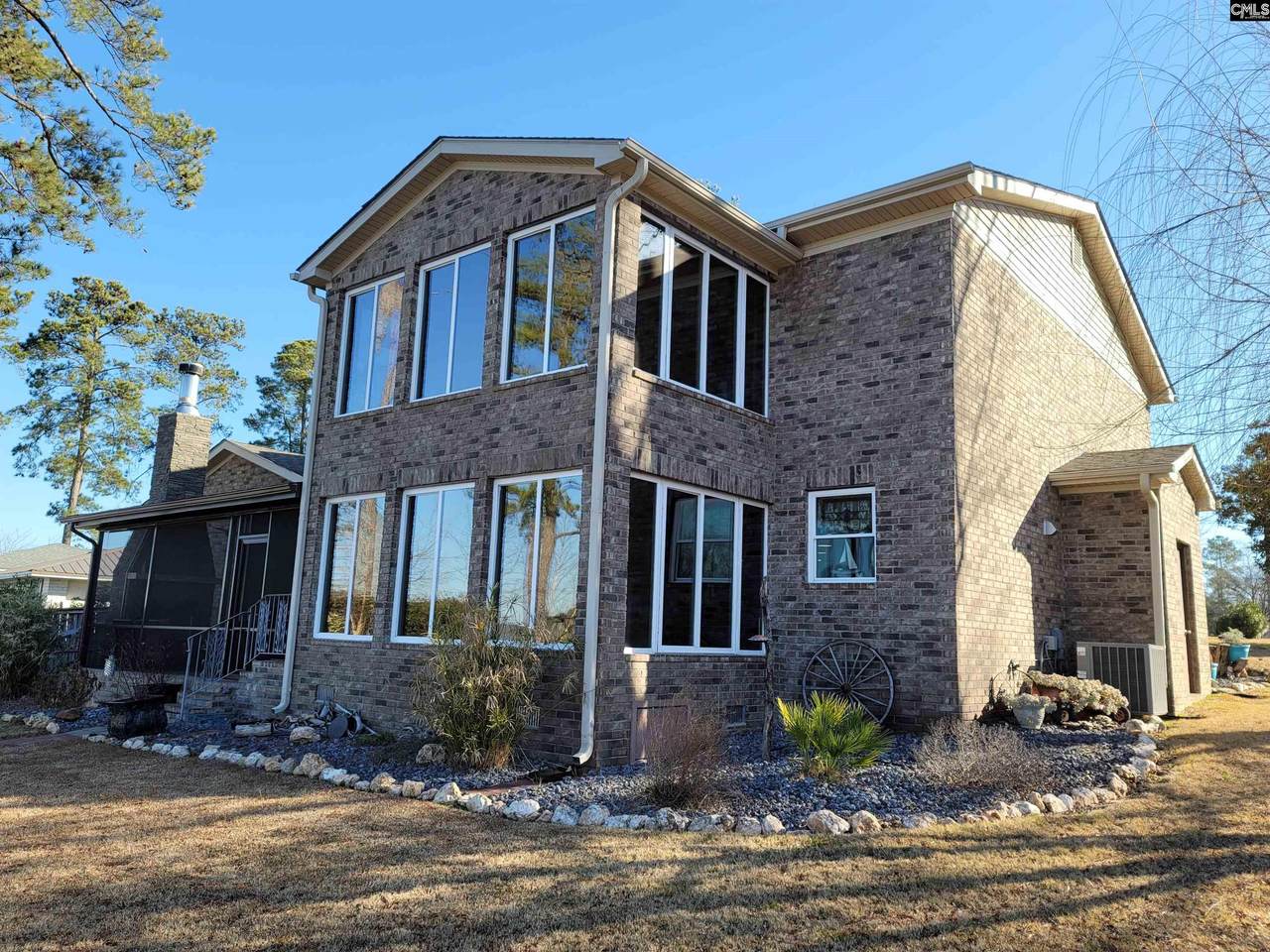 425 Dot Court - Photo 1