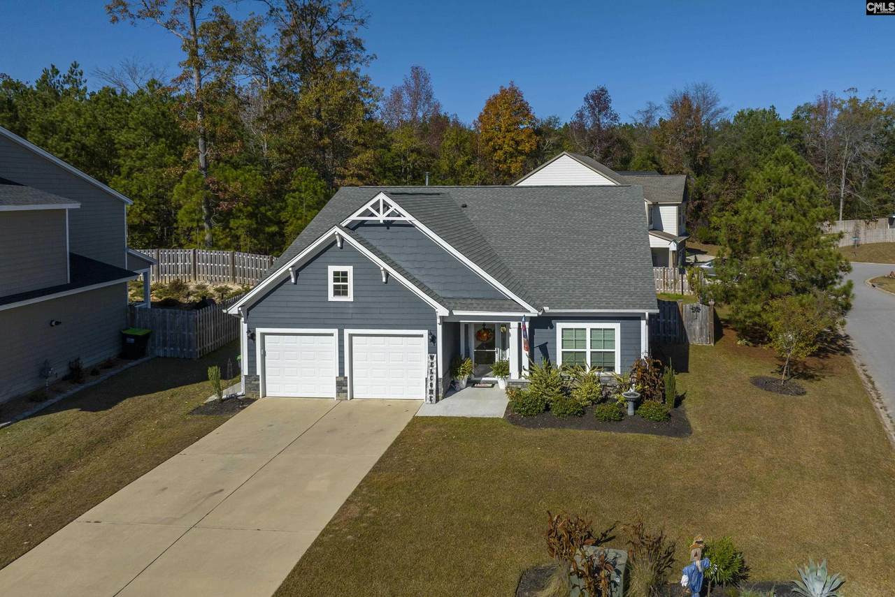 555 Verona Way - Photo 1