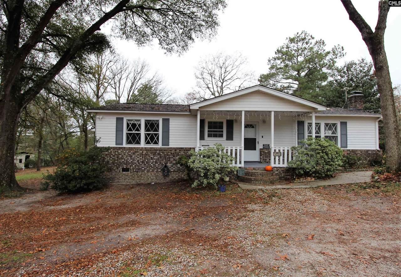 232 Valley Stream Road - Photo 1