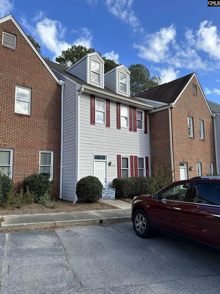 1345 Garner Lane 304 - Photo 1
