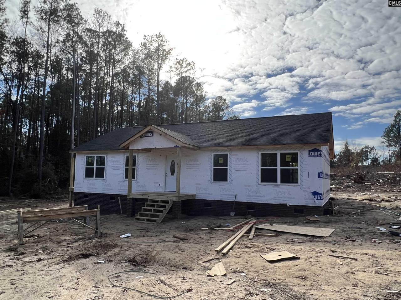 1975 Fox Hill Road - Photo 1