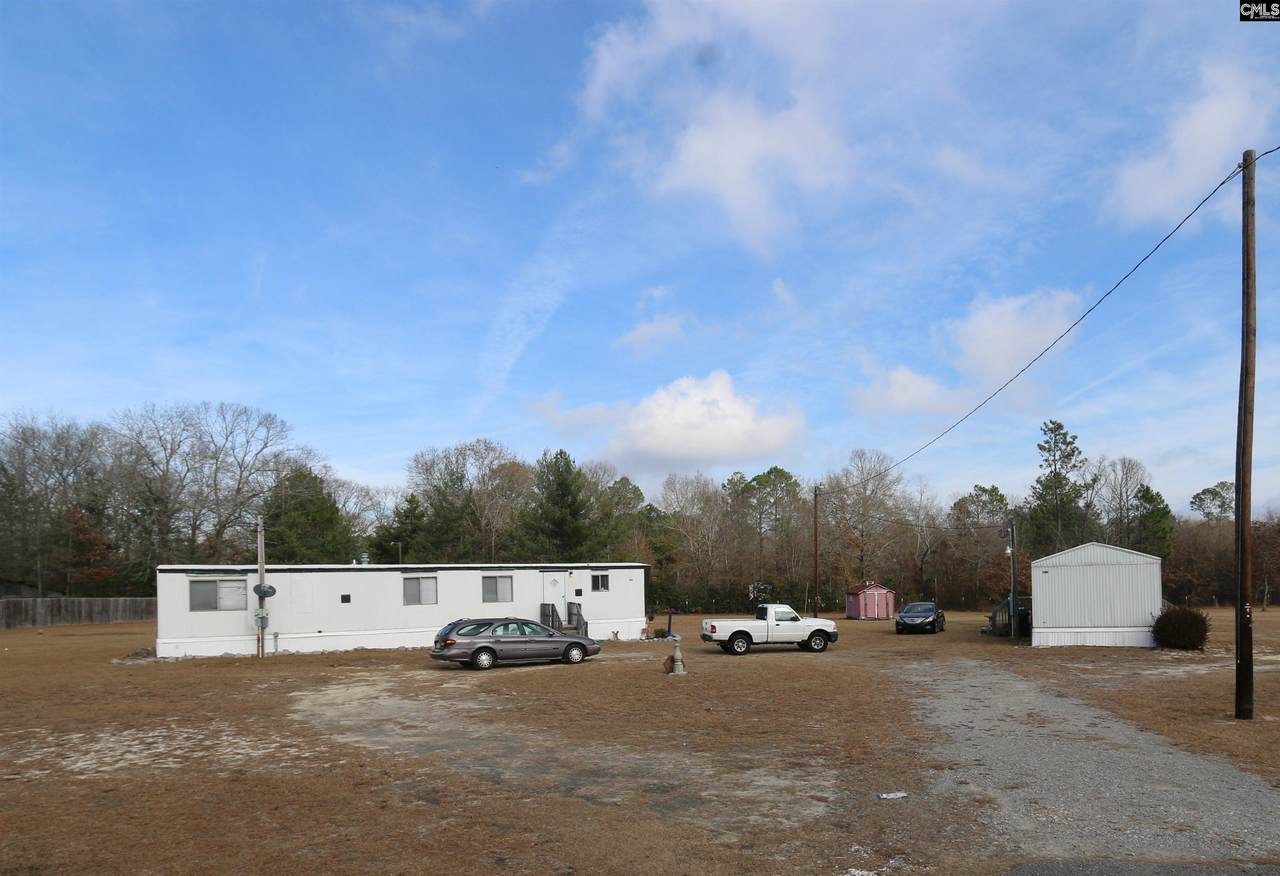 1562 Highway 6 - Photo 1