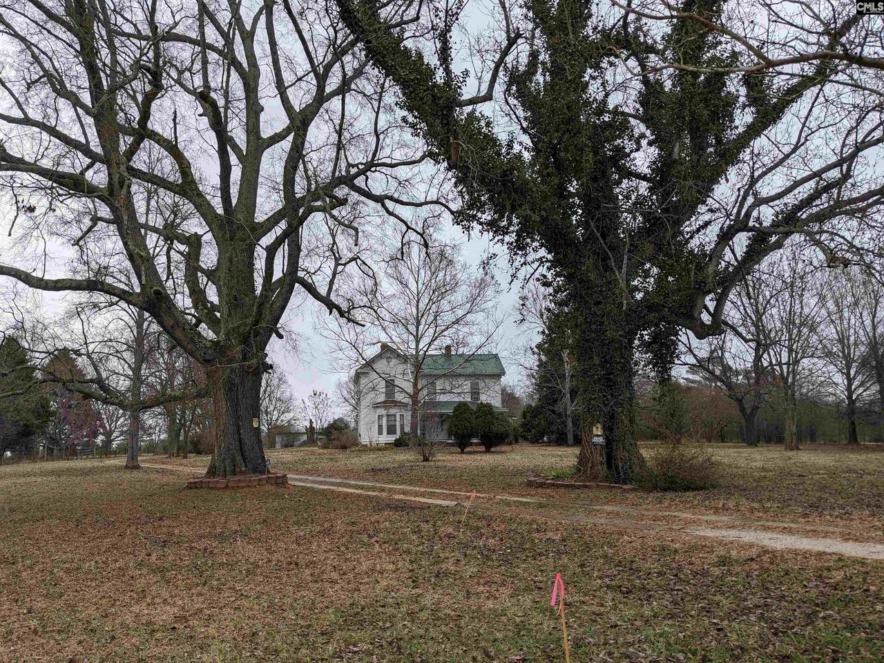 2341 Columbia Road - Photo 1