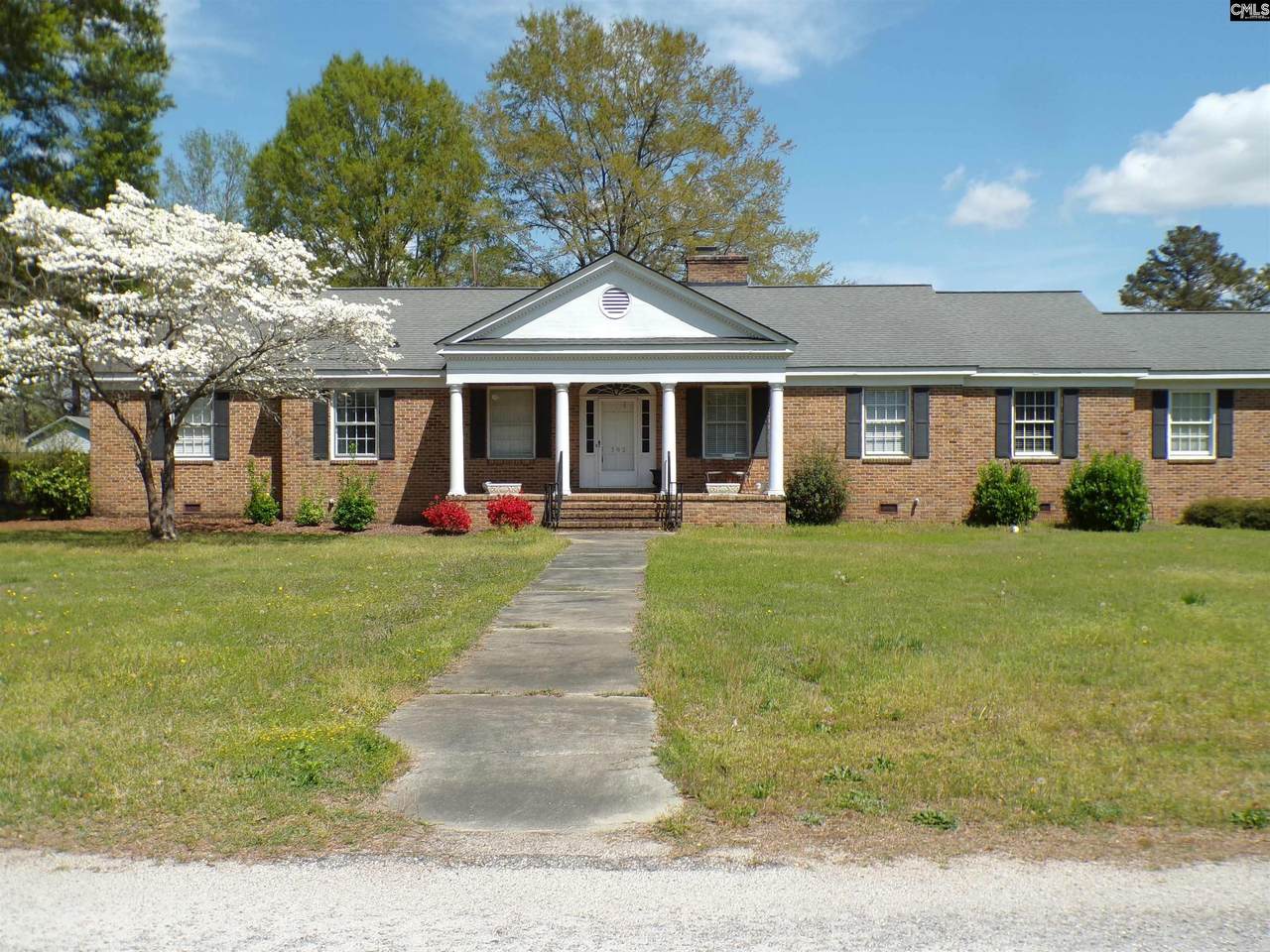 302 Baskin Avenue - Photo 1