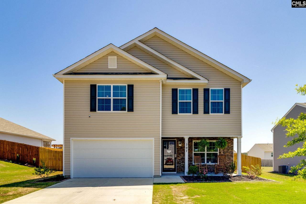 207 Carrington Drive - Photo 1