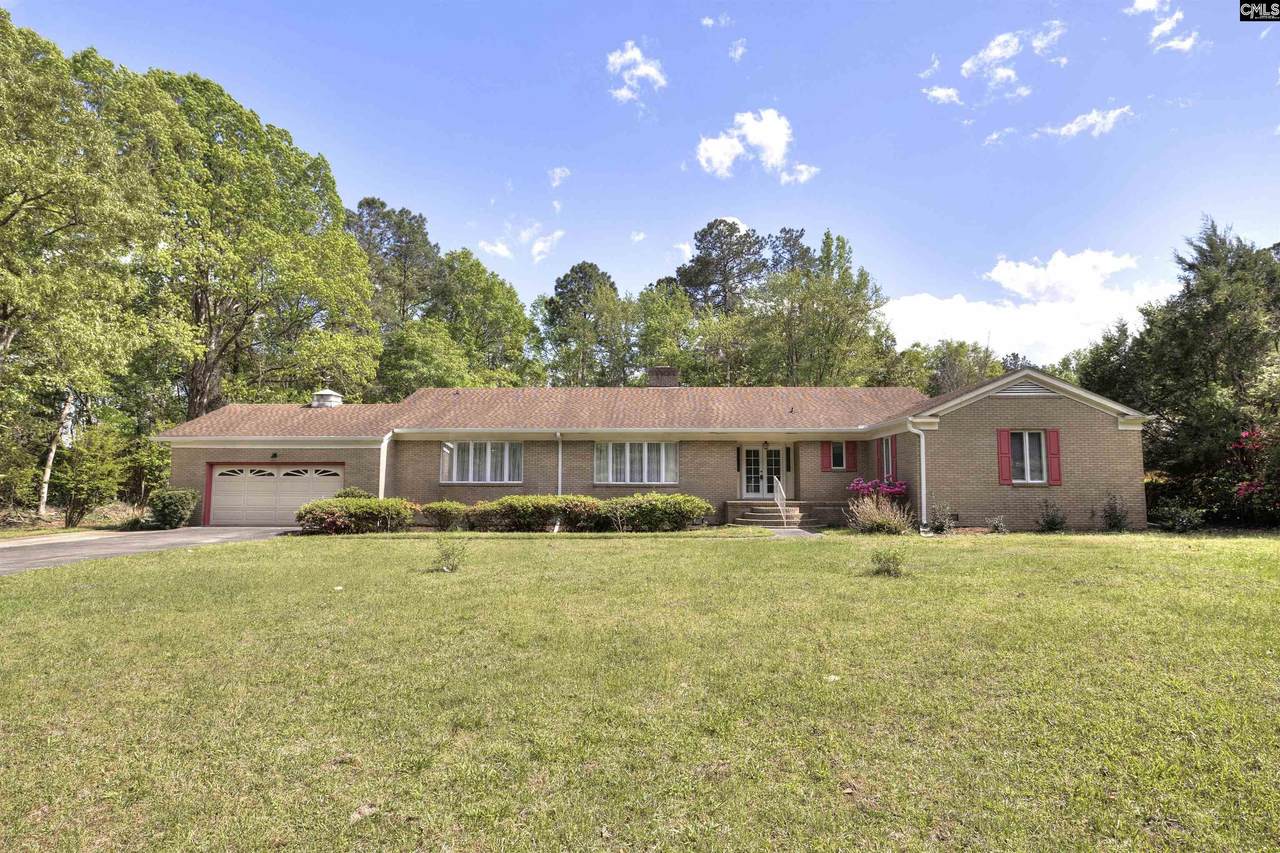 122 Runnymede - Photo 1