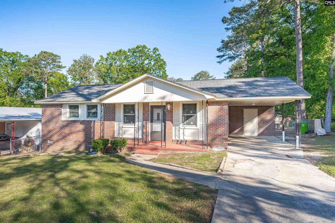 1015 Mandel Drive - Photo 1