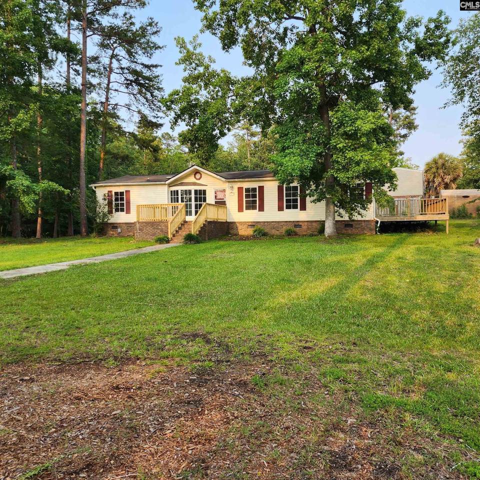 137 Breezy Bay Circle - Photo 1