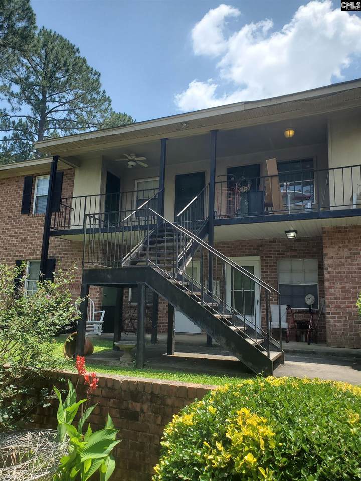 528 Wimbledon Court - Photo 1
