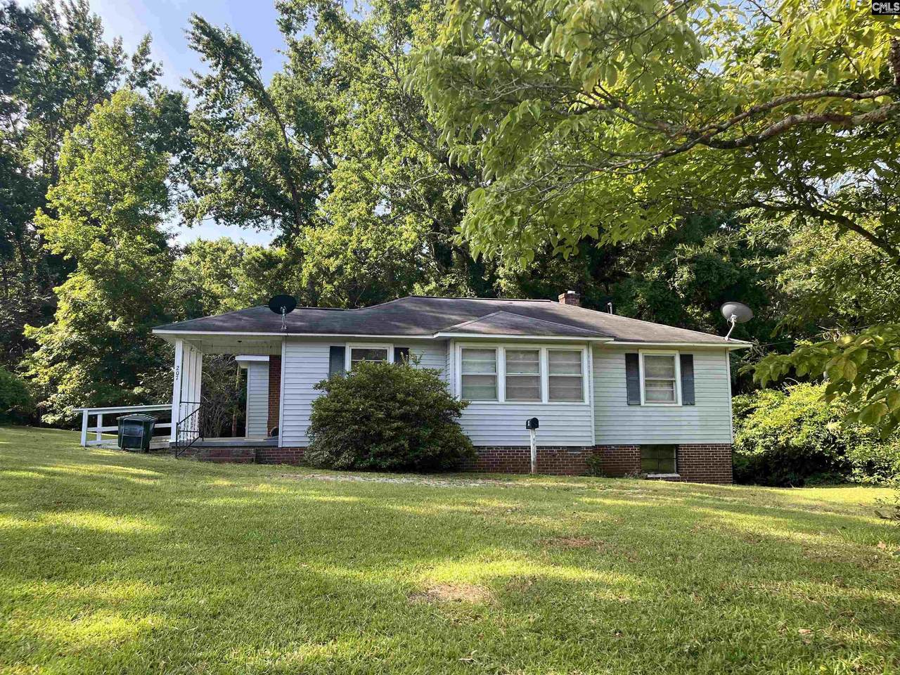 207 Forest Hills Drive - Photo 1