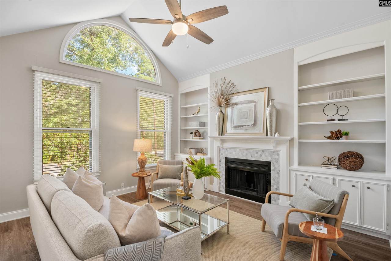 3915 Buchanan - Photo 1