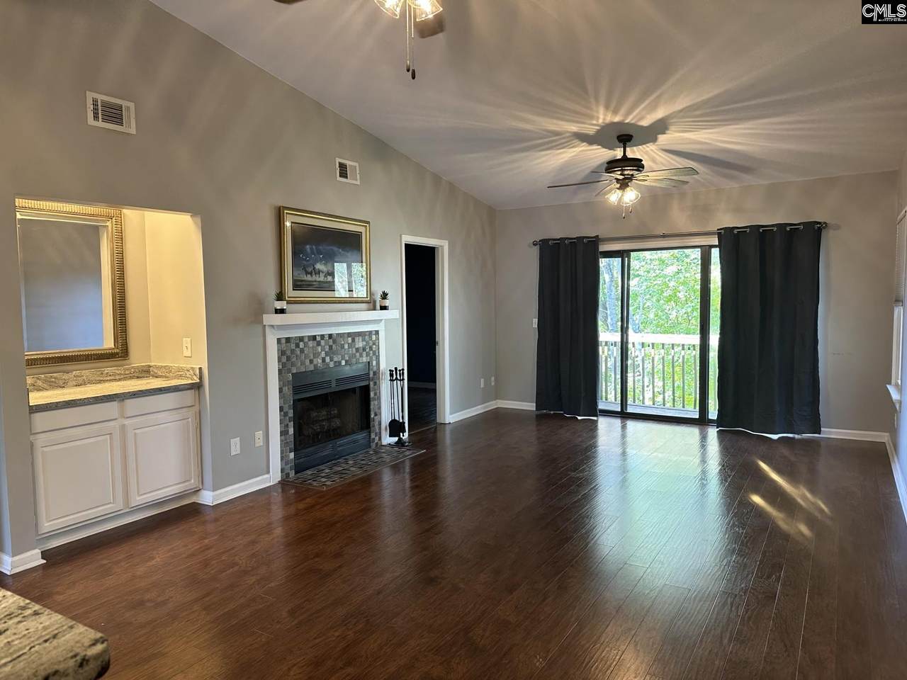 634 Edgewater Lane - Photo 1