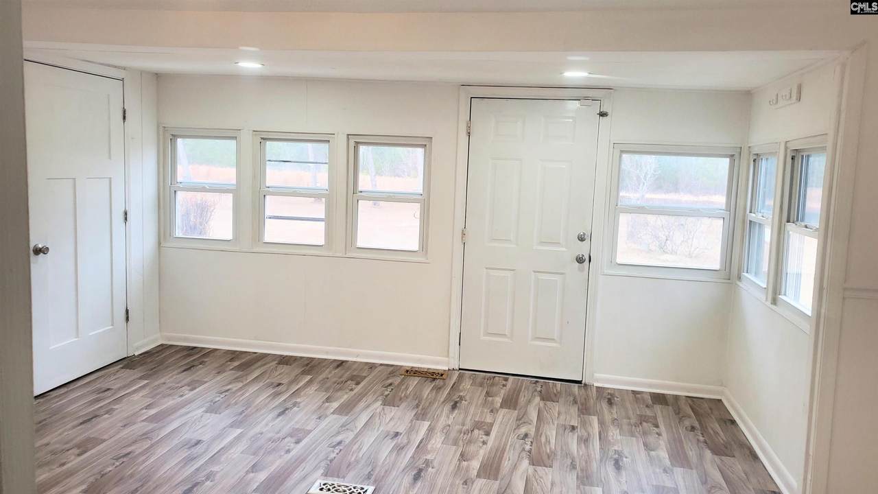 1107 Ardis Road - Photo 1