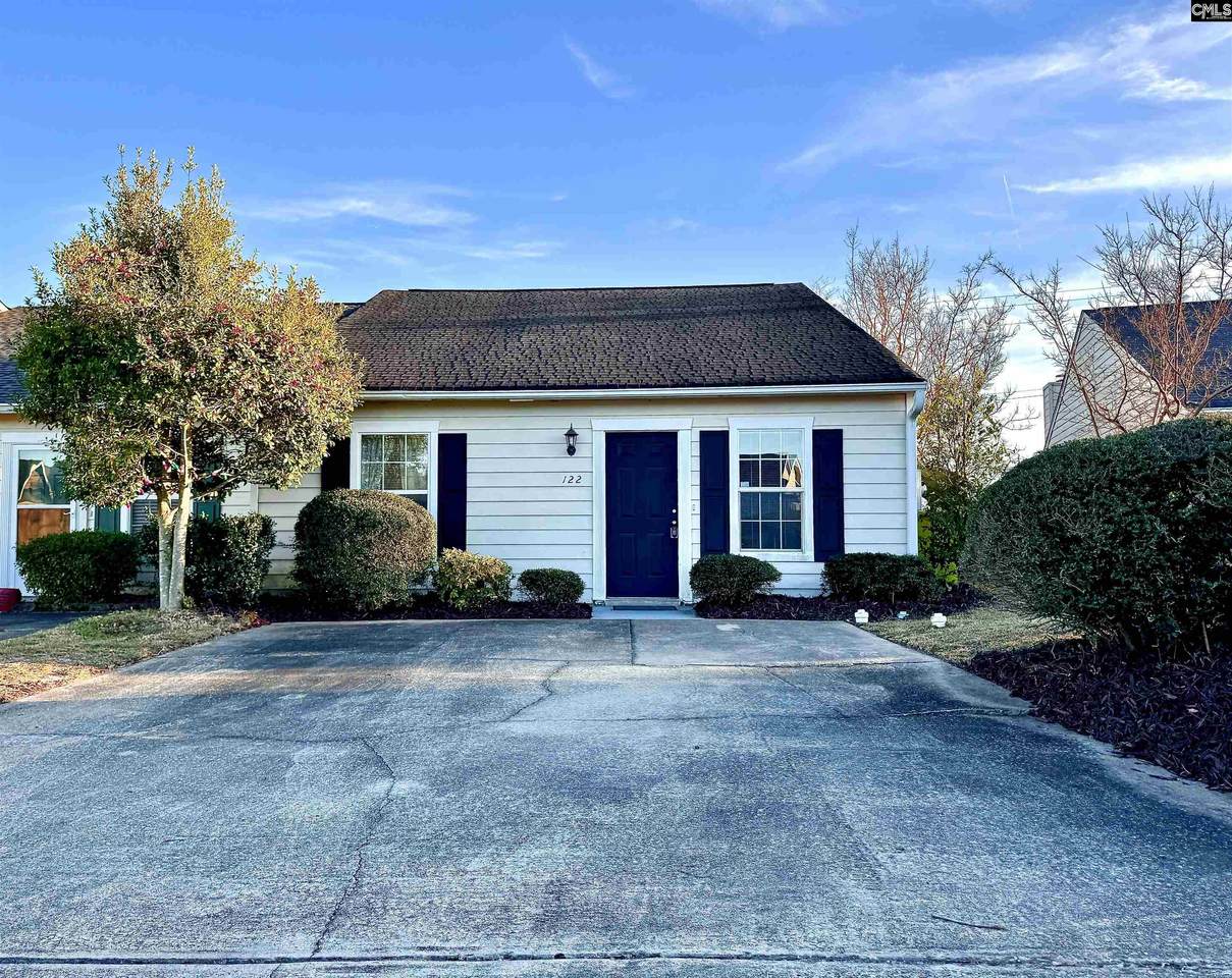 122 Hounds Court - Photo 1