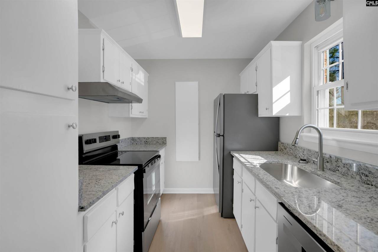 1913 Grays Inn Road - Photo 1