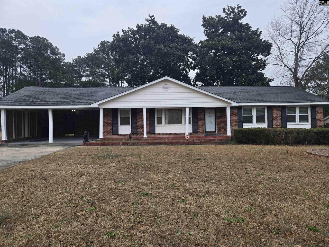 1707 Teakwood Lane - Photo 1