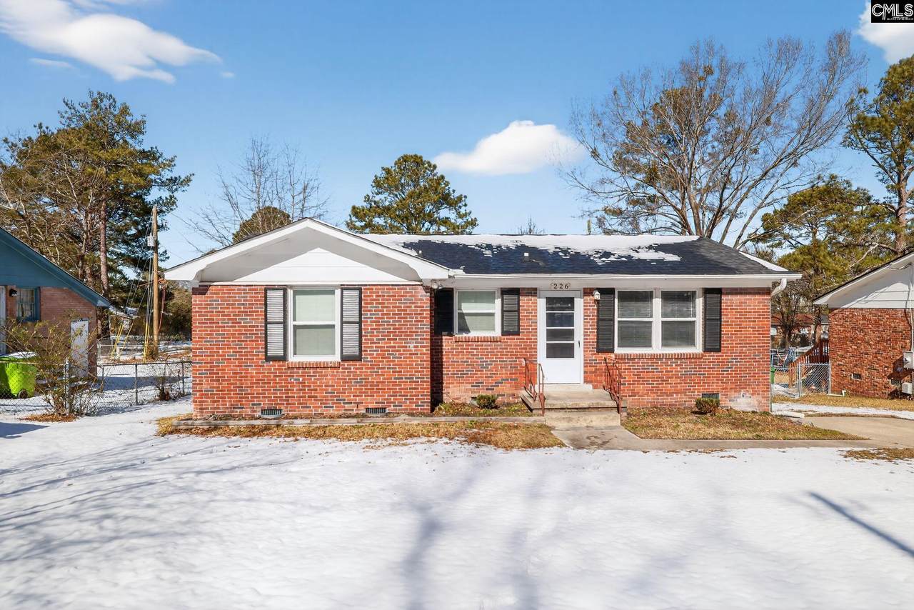 226 Horseshoe Circle - Photo 1
