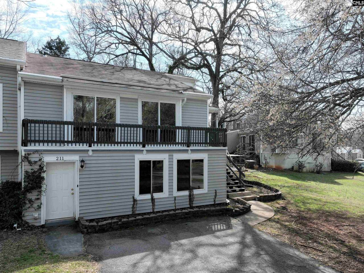 211 Shoreline Drive - Photo 1