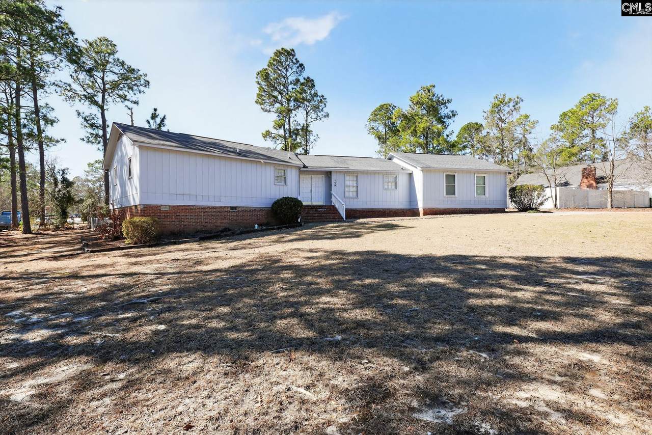 109 Branch Hill Drive - Photo 1