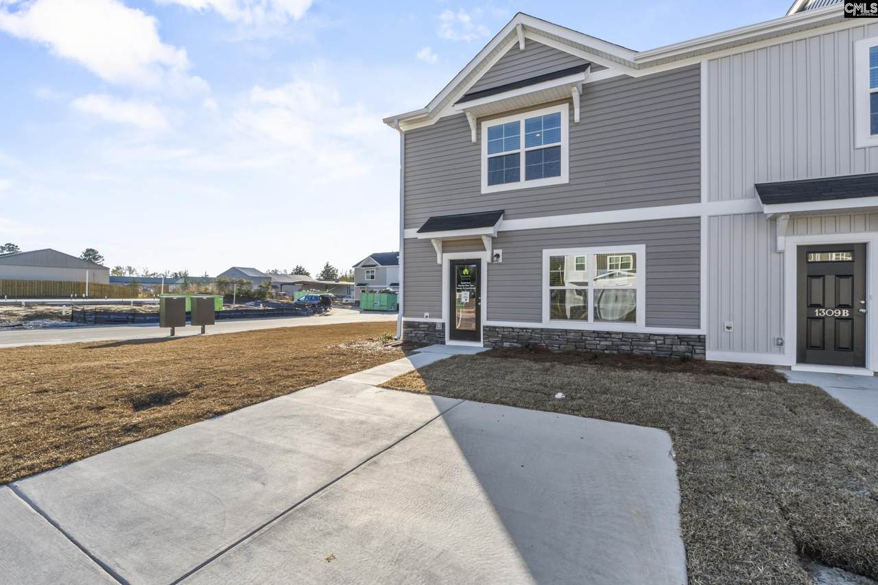 104 New Spring Way - Photo 1