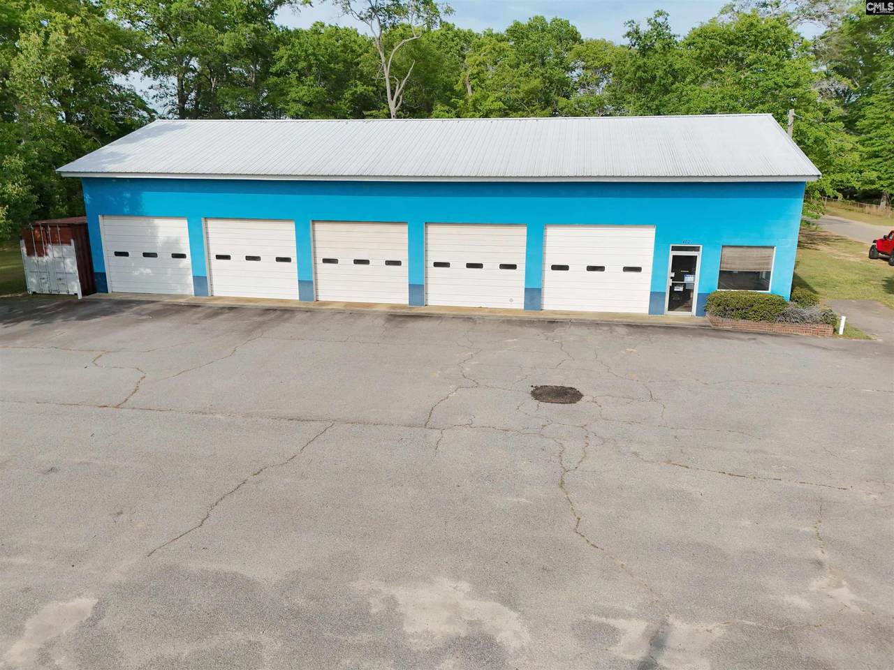 402 Lee Street - Photo 1