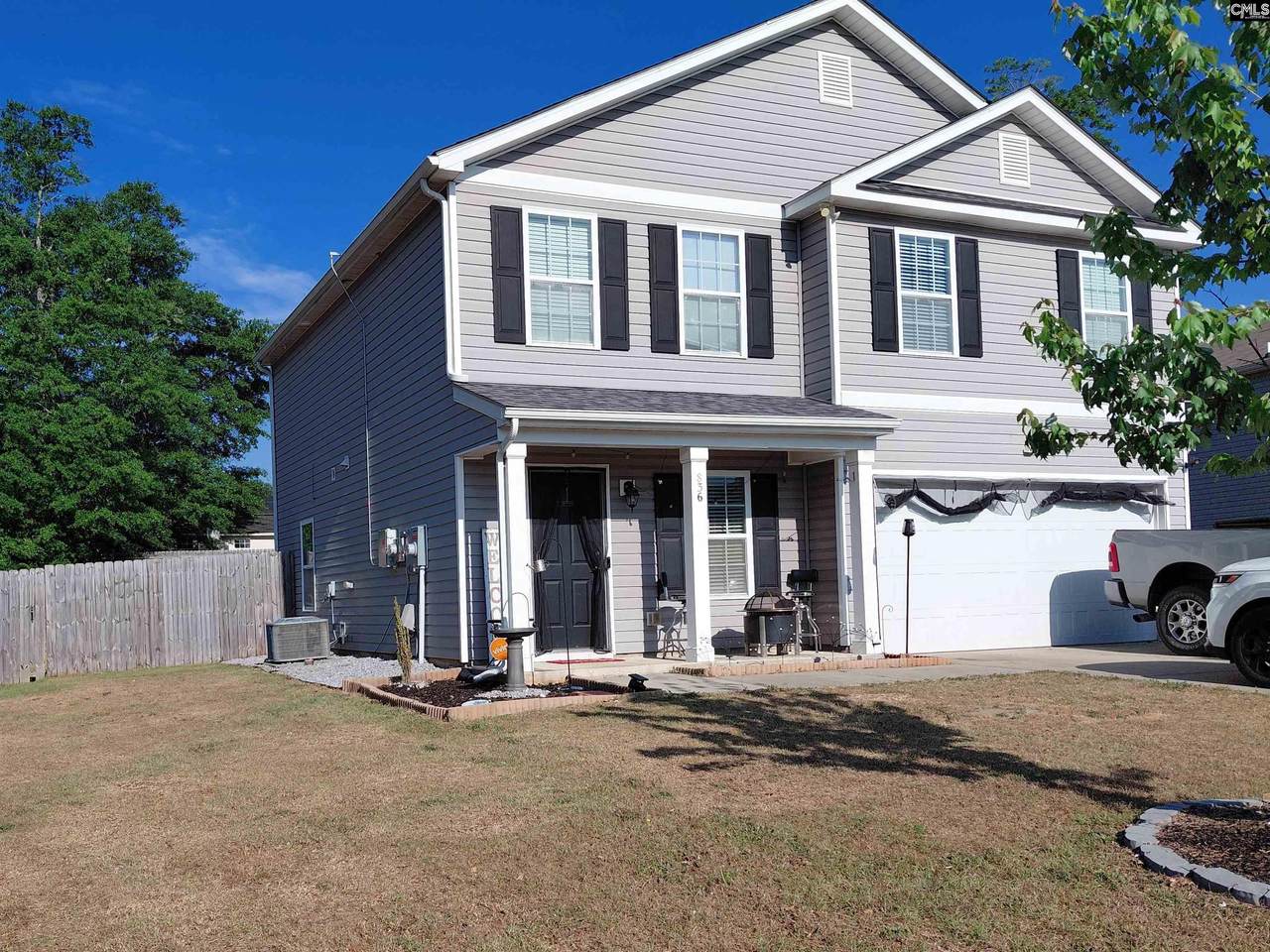 836 Chariot Way - Photo 1