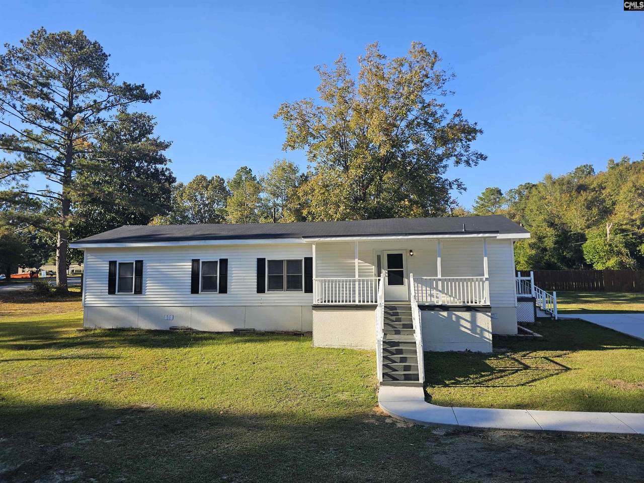 1561 Bradley Road - Photo 1