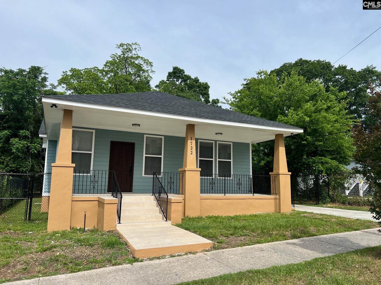 1722 Oak Street - Photo 1