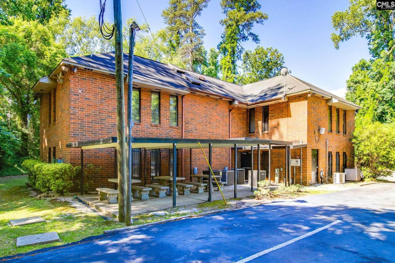 900 Riverhill Circle - Photo 1